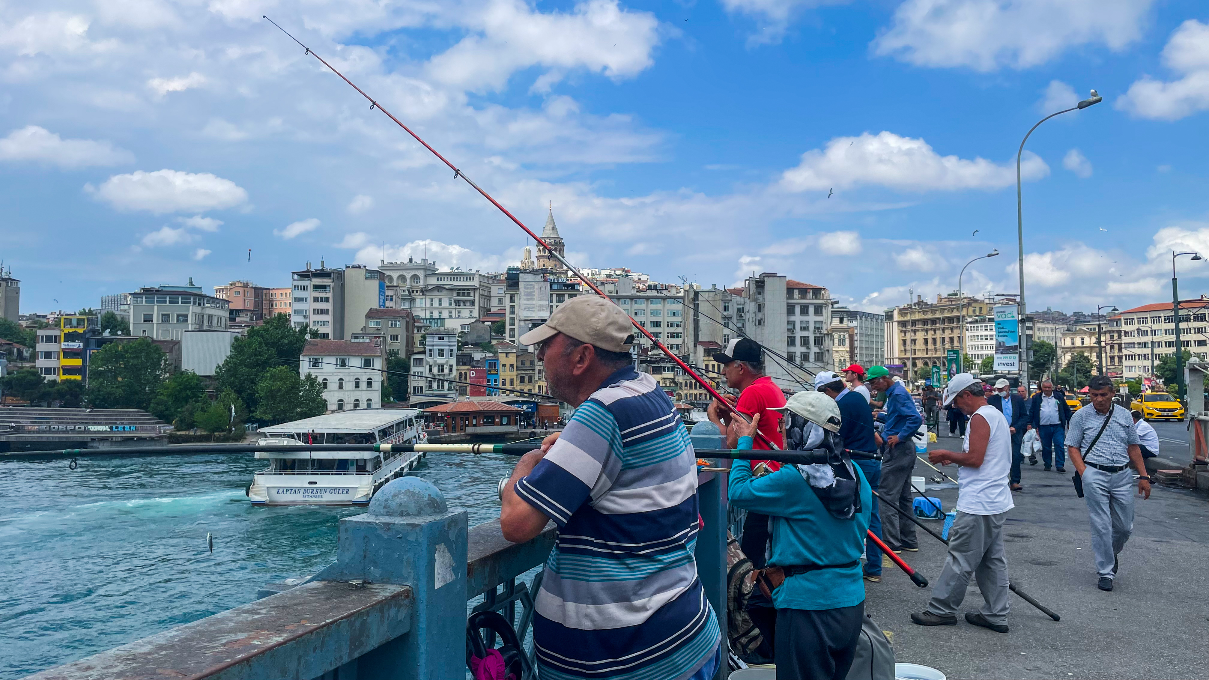 Pêcheurs du pont de Galata