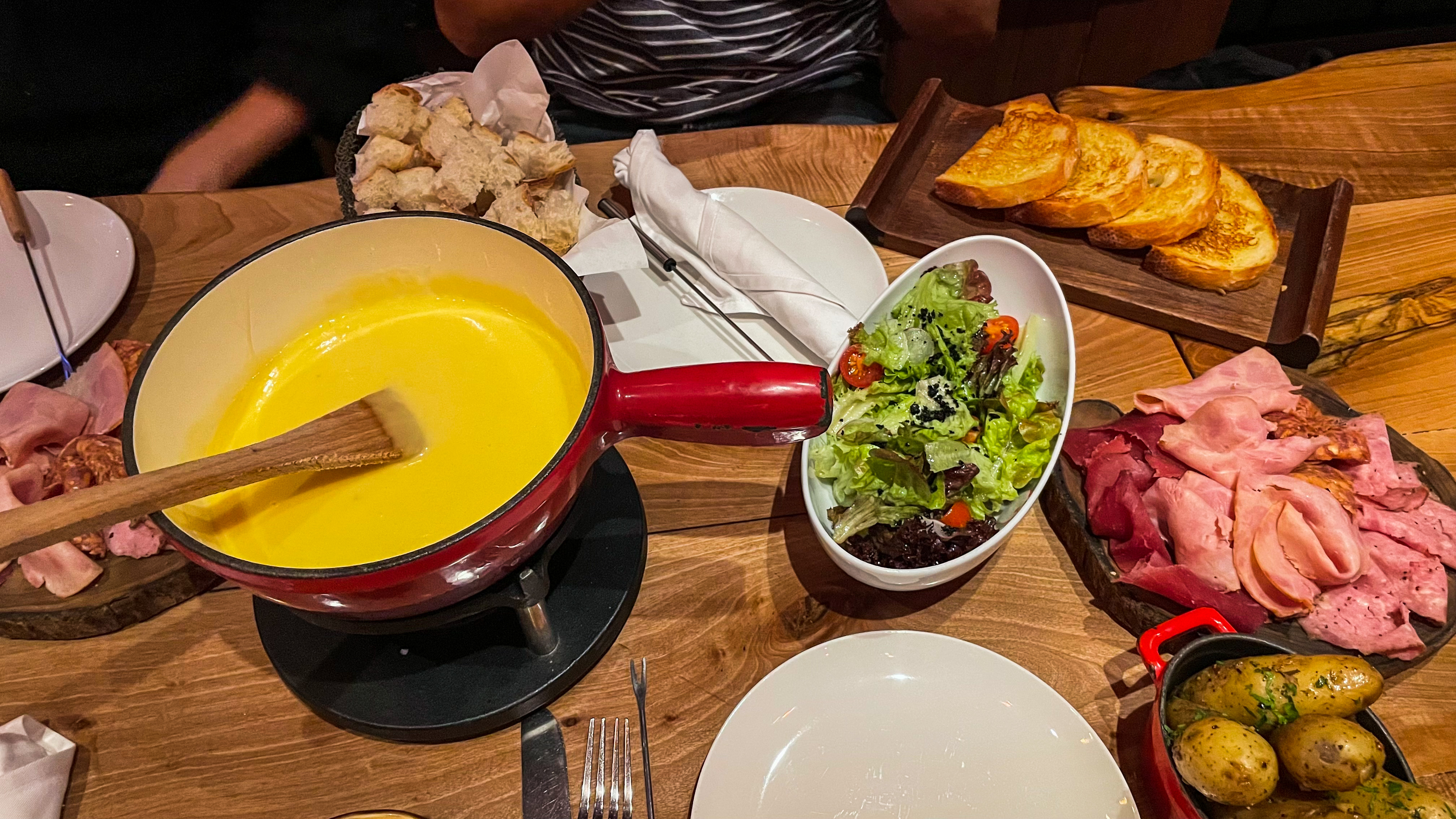 Raclette / fondue à Dubaï : tout est possible